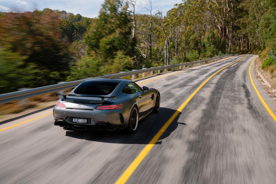  Mercedes-AMG GT R (C190) 2017 года  (AU) (фото 8 из 40)